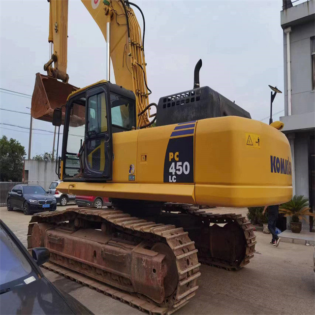 Komatsu PC450 -8 - Lánctalpas kotró: 1 kép. Komatsu PC450 -8 - Lánctalpas kotró: 1 kép.