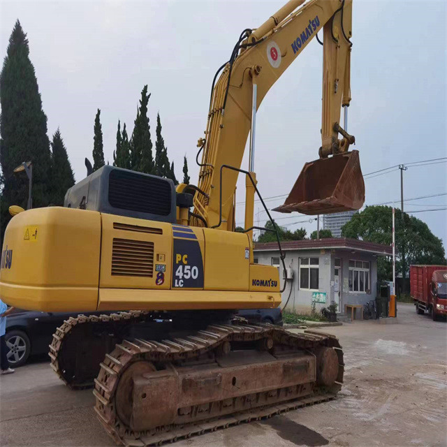 Komatsu PC450 -8 - Lánctalpas kotró: 5 kép. Komatsu PC450 -8 - Lánctalpas kotró: 5 kép.