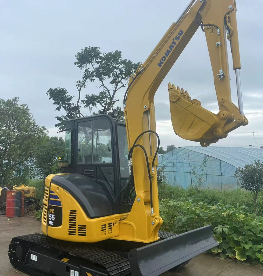 Komatsu PC55mr-3 - Minikotró: 3 kép. Komatsu PC55mr-3 - Minikotró: 3 kép.