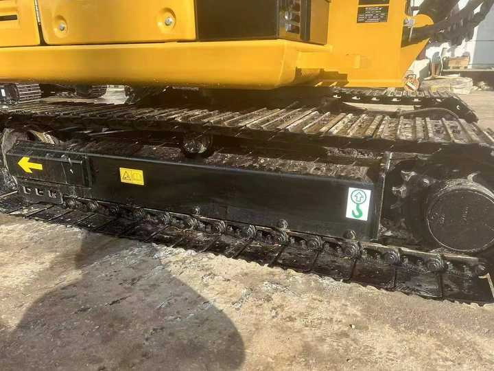 Lowest price used cat 306E2 small crawler digger caterpillar 306e2 mini excavator for sale - Lánctalpas kotró: 5 kép. Lowest price used cat 306E2 small crawler digger caterpillar 306e2 mini excavator for sale - Lánctalpas kotró: 5 kép.