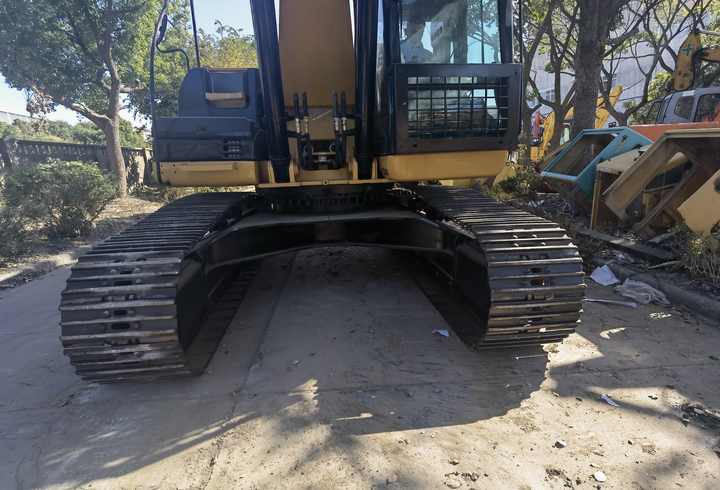 Lánctalpas kotró Original second-hand machinery equipment CAT 325C japanese used excavator for sale in shanghai: 6 kép.