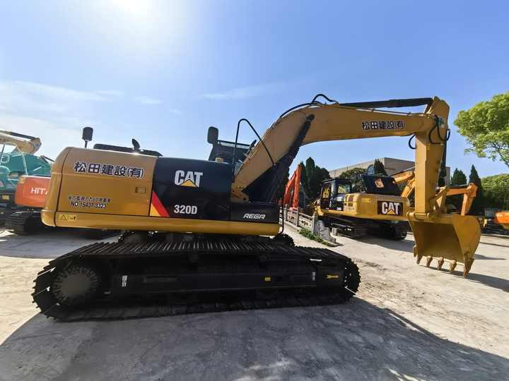 Second Hand Caterpillar 320D 330BL 330C Hydraulic Crawler 20 Ton CAT 320D used excavators For Sale - Kotrógép: 4 kép. Second Hand Caterpillar 320D 330BL 330C Hydraulic Crawler 20 Ton CAT 320D used excavators For Sale - Kotrógép: 4 kép.