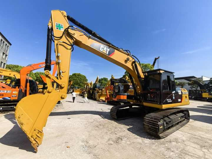Second Hand Caterpillar 320D 330BL 330C Hydraulic Crawler 20 Ton CAT 320D used excavators For Sale - Kotrógép: 5 kép. Second Hand Caterpillar 320D 330BL 330C Hydraulic Crawler 20 Ton CAT 320D used excavators For Sale - Kotrógép: 5 kép.
