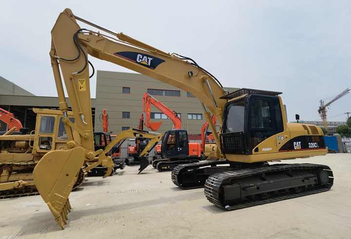 Used CAT 320 Excavator Excavadora second hand Japan Cat 320d2 320c 320cl 320d Excavator for sale - Lánctalpas kotró: 4 kép. Used CAT 320 Excavator Excavadora second hand Japan Cat 320d2 320c 320cl 320d Excavator for sale - Lánctalpas kotró: 4 kép.