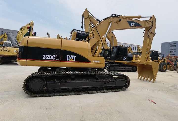 Used CAT 320 Excavator Excavadora second hand Japan Cat 320d2 320c 320cl 320d Excavator for sale - Lánctalpas kotró: 5 kép. Used CAT 320 Excavator Excavadora second hand Japan Cat 320d2 320c 320cl 320d Excavator for sale - Lánctalpas kotró: 5 kép.