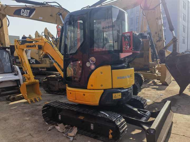 Used Komatsu PC70-8 mini digger original Japan Komatsu PC70 PC78 PC60 PC35mr PC40mr PC55mr small excavator on sale - Lánctalpas kotró: 2 kép. Used Komatsu PC70-8 mini digger original Japan Komatsu PC70 PC78 PC60 PC35mr PC40mr PC55mr small excavator on sale - Lánctalpas kotró: 2 kép.