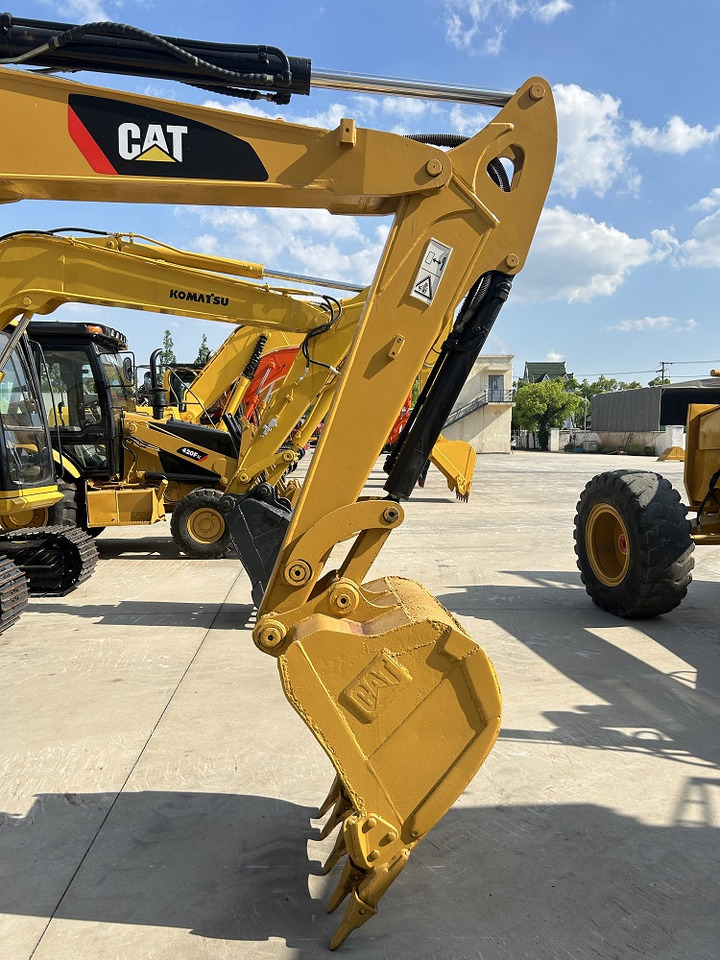 Used cat 306e2 excavator - Minikotró: 2 kép. Used cat 306e2 excavator - Minikotró: 2 kép.