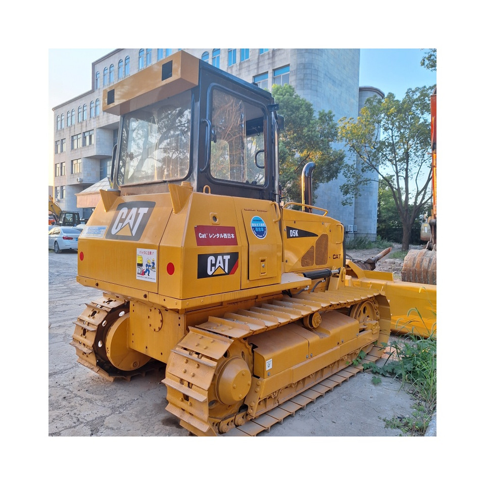 Used caterpillar cat D5k bulldozer - Buldózer: 1 kép. Used caterpillar cat D5k bulldozer - Buldózer: 1 kép.