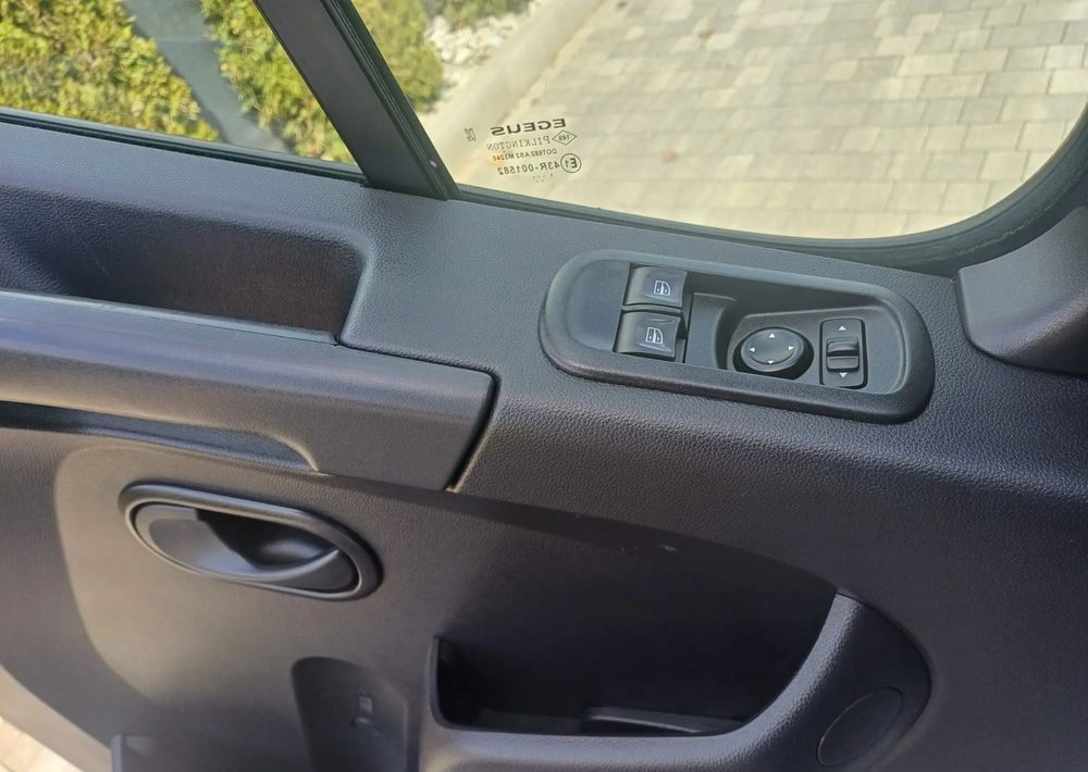 Renault Master 2.3dci 168KM 10palet 2022rok - Ponyvás kisteherautó: 5 kép. Renault Master 2.3dci 168KM 10palet 2022rok - Ponyvás kisteherautó: 5 kép.