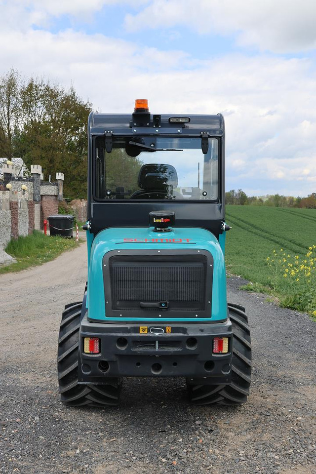 Új Gumikerekes homlokrakodó SCHMiDT 3650    -   Yanmar engine: 7 kép. Új Gumikerekes homlokrakodó SCHMiDT 3650    -   Yanmar engine: 7 kép.