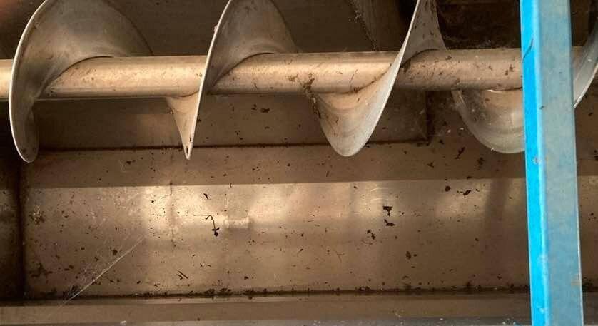 Vendemmiatrice Volentieri VG 2000/2 TA - Szőlőkombájn: 3 kép. Vendemmiatrice Volentieri VG 2000/2 TA - Szőlőkombájn: 3 kép.