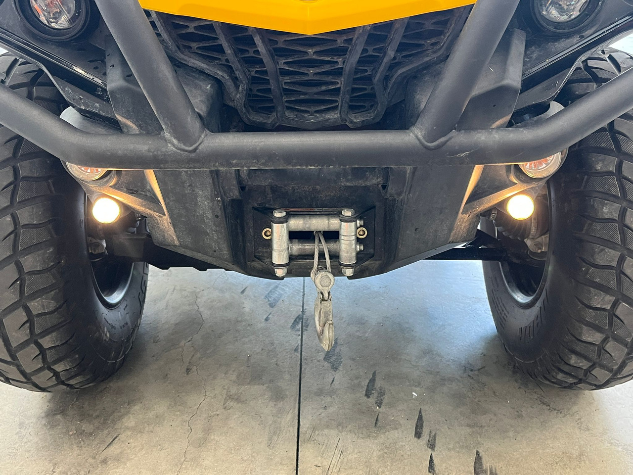 CAN-AM BRP OUTLANDER 1000 ROTAX 4X4 - ATV/ Quad: 4 kép. CAN-AM BRP OUTLANDER 1000 ROTAX 4X4 - ATV/ Quad: 4 kép.