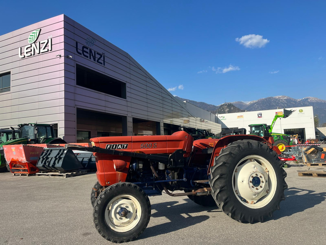 FIAT 500 S - Traktor: 1 kép. FIAT 500 S - Traktor: 1 kép.