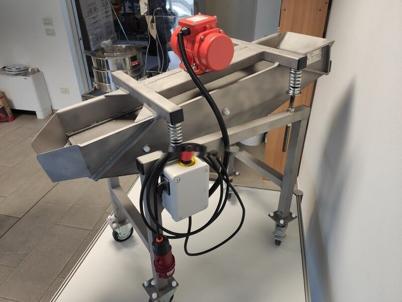 New PP25 VIBRATING SCREENER - Ipari gép: 4 kép. New PP25 VIBRATING SCREENER - Ipari gép: 4 kép.