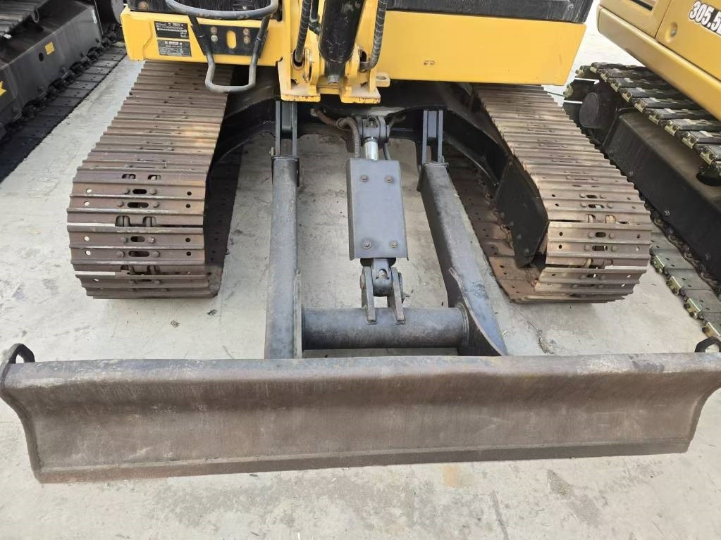 CAT 306 - Minikotró: 2 kép. CAT 306 - Minikotró: 2 kép.