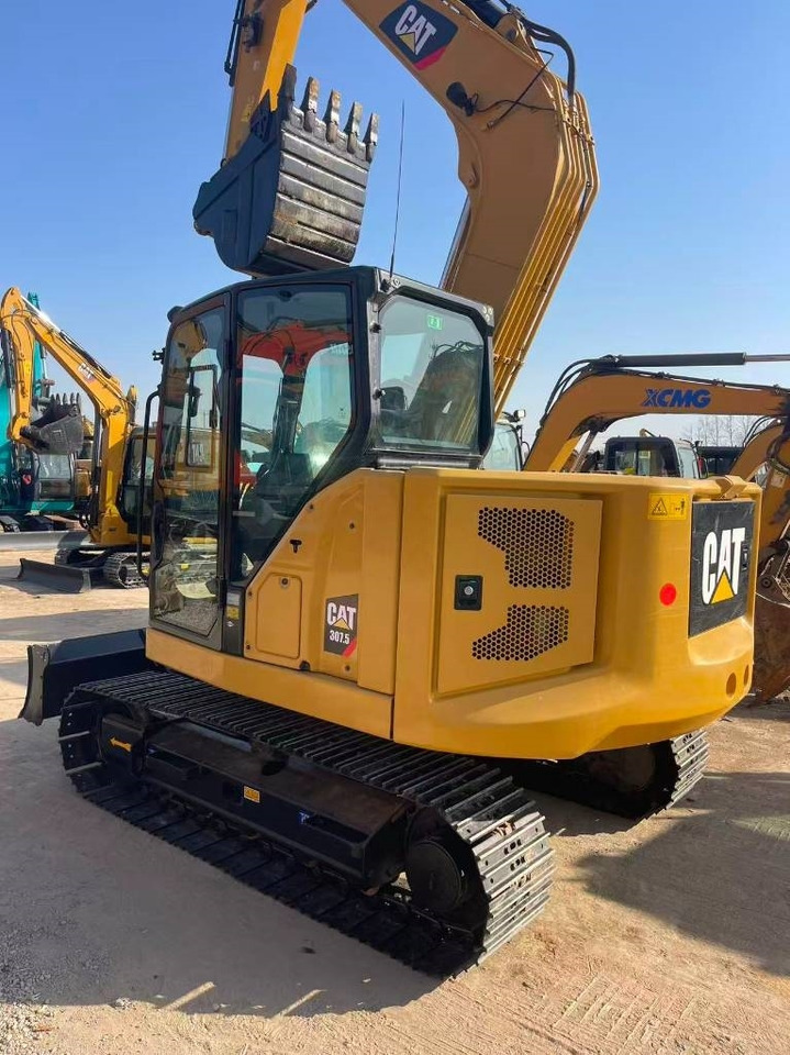 CAT 307.5 lízing CAT 307.5: 15 kép. CAT 307.5 lízing CAT 307.5: 15 kép.