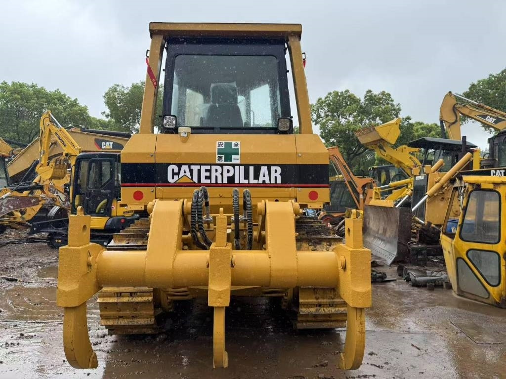 CAT D 7 G - Buldózer: 3 kép. CAT D 7 G - Buldózer: 3 kép.
