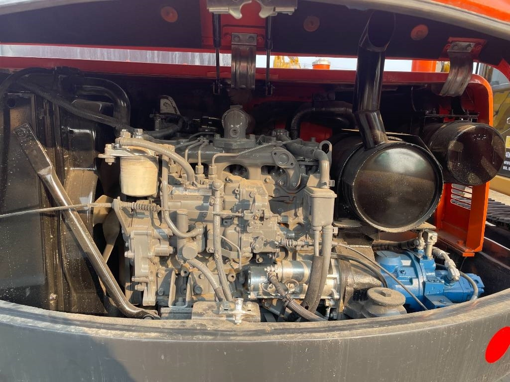 Doosan DH 55 - Minikotró: 5 kép. Doosan DH 55 - Minikotró: 5 kép.