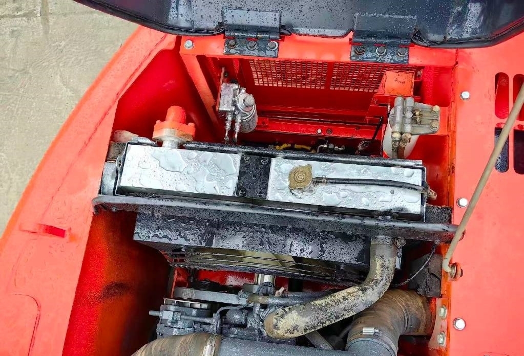 Doosan DX 140 - Lánctalpas kotró: 5 kép. Doosan DX 140 - Lánctalpas kotró: 5 kép.