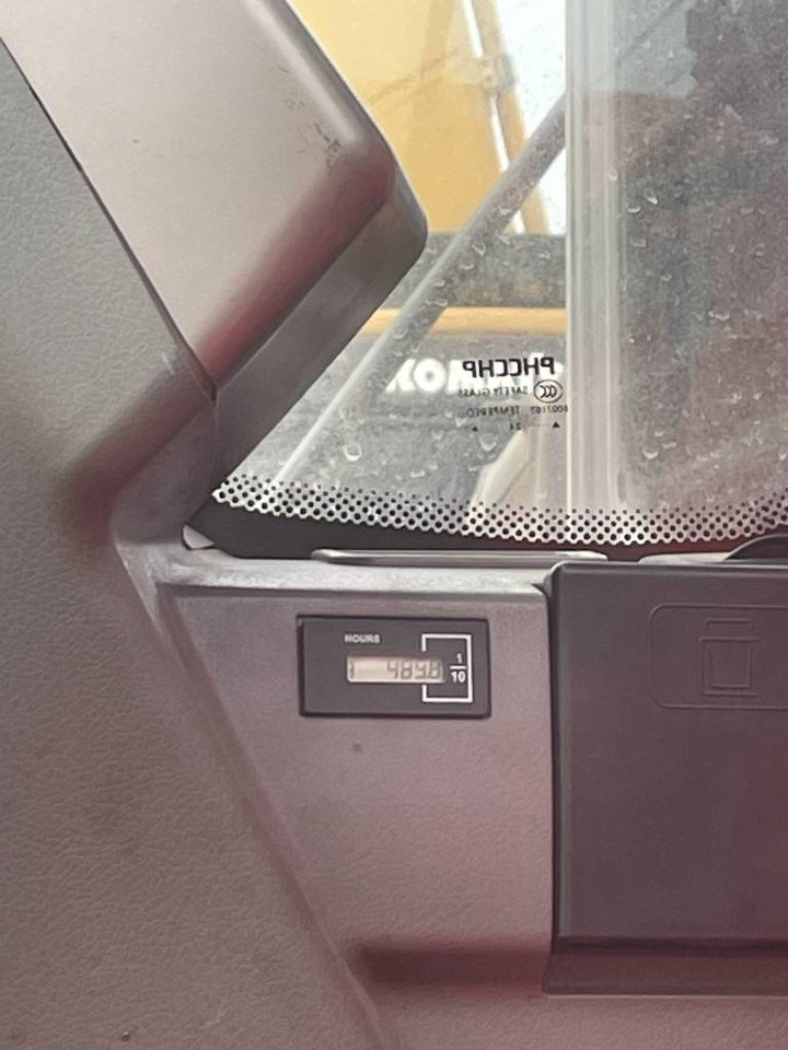 Doosan DX 225 - Lánctalpas kotró: 5 kép. Doosan DX 225 - Lánctalpas kotró: 5 kép.