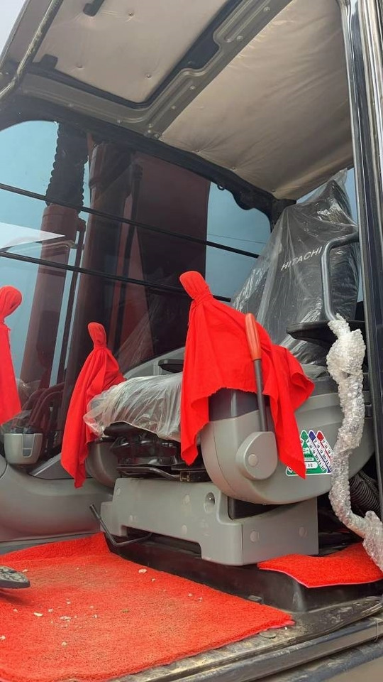 Lánctalpas kotró Hitachi Zaxis 210 H-3 [ Copy ]: 12 kép.