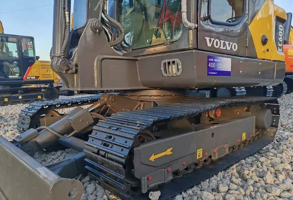 Volvo EC 60 D - Lánctalpas kotró: 5 kép. Volvo EC 60 D - Lánctalpas kotró: 5 kép.