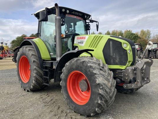 Claas ARION 640 CEBIS - Traktor: 2 kép. Claas ARION 640 CEBIS - Traktor: 2 kép.