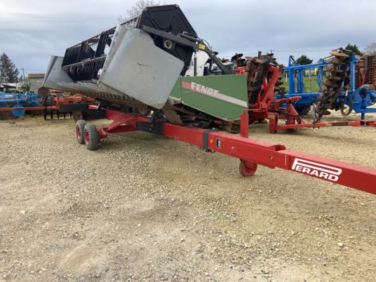 Fendt 5255 L MCS - Kombájn: 5 kép. Fendt 5255 L MCS - Kombájn: 5 kép.