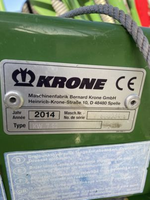 Krone KW 7.92 - Szénaforgató: 2 kép. Krone KW 7.92 - Szénaforgató: 2 kép.