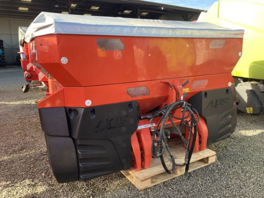Kuhn AXIS 40.1 H-EMC - Műtrágyaszóró: 1 kép. Kuhn AXIS 40.1 H-EMC - Műtrágyaszóró: 1 kép.