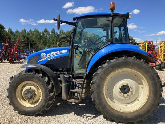 New Holland T5.95 - Traktor: 2 kép. New Holland T5.95 - Traktor: 2 kép.