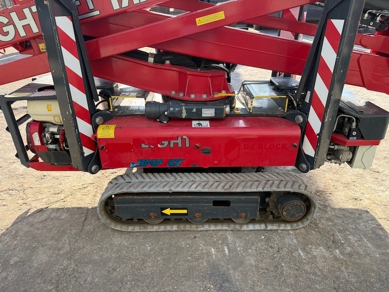 Hinowa Lightlift 17.75 III S - Személyemelő: 5 kép. Hinowa Lightlift 17.75 III S - Személyemelő: 5 kép.