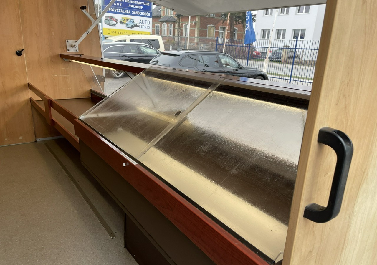 Citroen Jumper Jumper Autosklep wędlin Gastronomiczny Food Truck Foodtruck Sklep 20 - Büféautó: 5 kép. Citroen Jumper Jumper Autosklep wędlin Gastronomiczny Food Truck Foodtruck Sklep 20 - Büféautó: 5 kép.