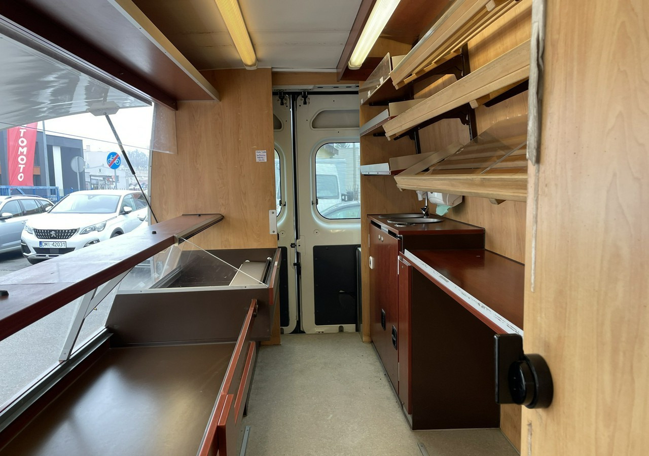 Citroen Jumper Jumper Autosklep wędlin Gastronomiczny Food Truck Foodtruck Sklep 20 - Büféautó: 2 kép. Citroen Jumper Jumper Autosklep wędlin Gastronomiczny Food Truck Foodtruck Sklep 20 - Büféautó: 2 kép.