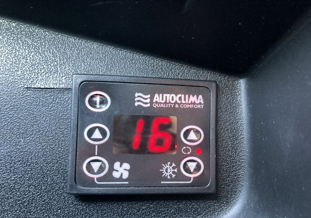 Fiat Doblo Fiat Doblo 1,3 jtd ECO Flex chłodnia do leków 2013 - Furgon: 5 kép. Fiat Doblo Fiat Doblo 1,3 jtd ECO Flex chłodnia do leków 2013 - Furgon: 5 kép.