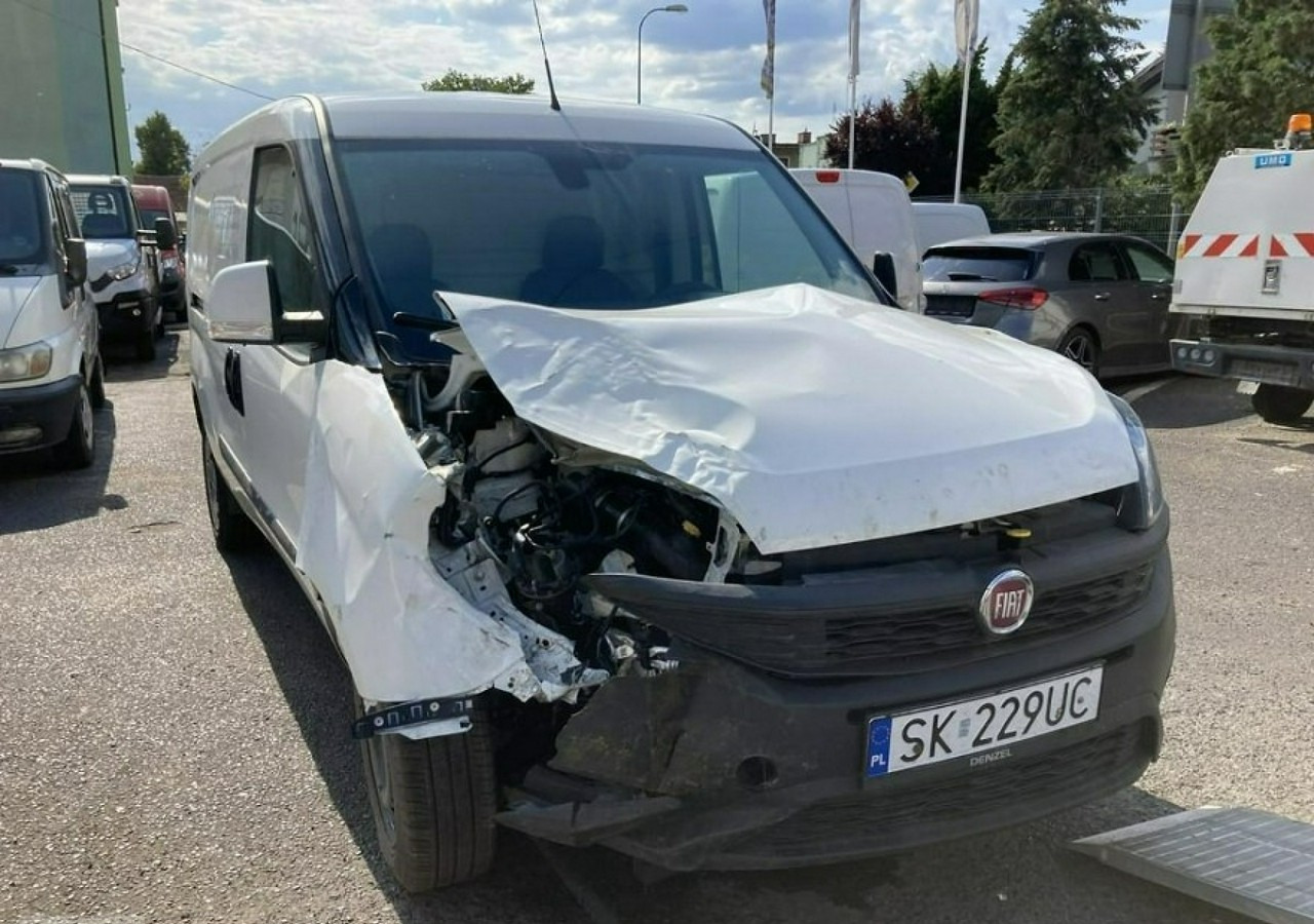 Fiat Doblo Fiat Doblo MAXI 1,6 jtd ECO Flex 105KM Klima 2021 Salon PL - Furgon: 2 kép. Fiat Doblo Fiat Doblo MAXI 1,6 jtd ECO Flex 105KM Klima 2021 Salon PL - Furgon: 2 kép.