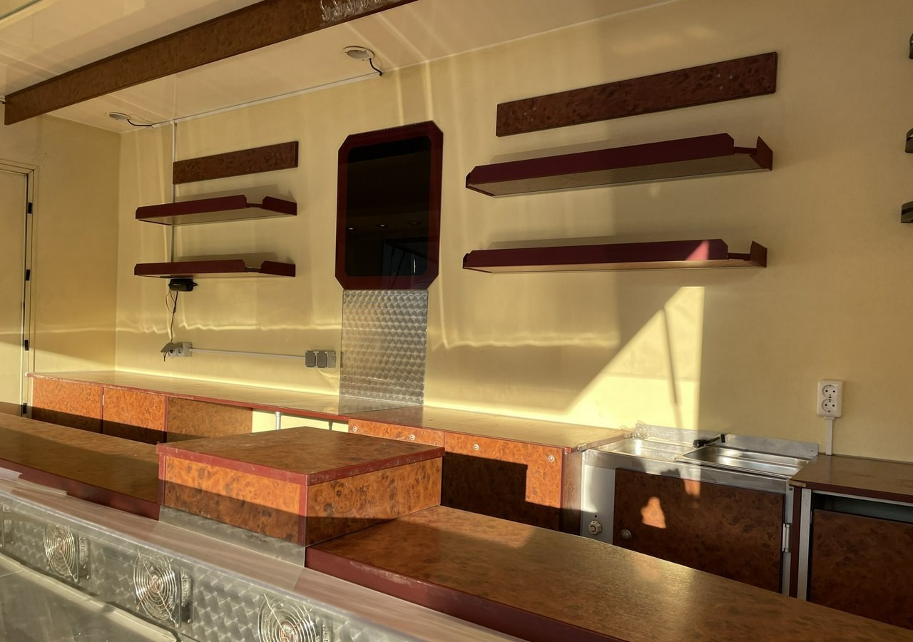 Fiat Ducato Autosklep Gastronomiczny food truck foodtruck sklep W-zas DMC3500 20 - Büféautó: 2 kép. Fiat Ducato Autosklep Gastronomiczny food truck foodtruck sklep W-zas DMC3500 20 - Büféautó: 2 kép.