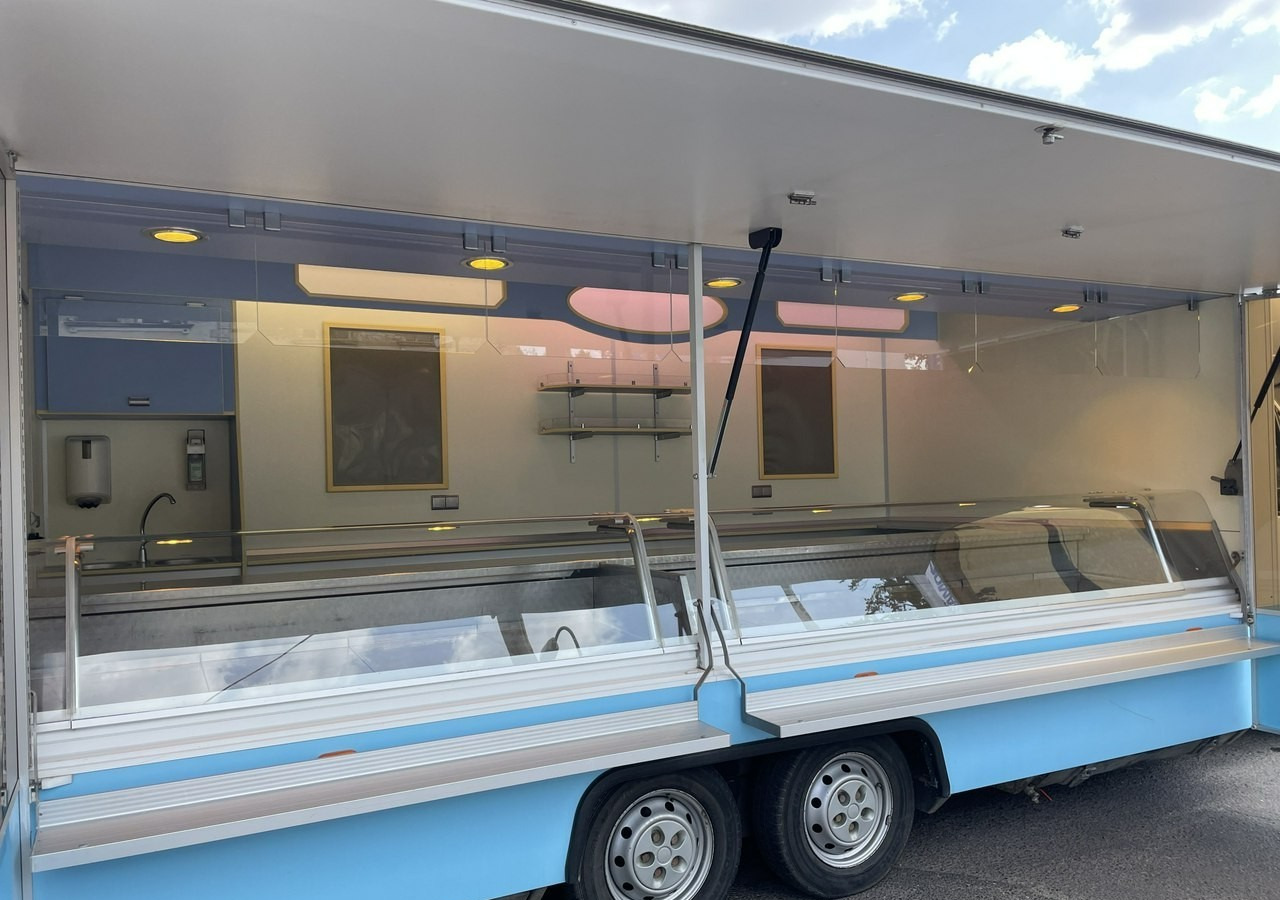 Fiat Ducato Autosklep Wędlin Gastronomiczny Food Truck Foodtruck Sklep bar 2006 - Büféautó: 2 kép. Fiat Ducato Autosklep Wędlin Gastronomiczny Food Truck Foodtruck Sklep bar 2006 - Büféautó: 2 kép.