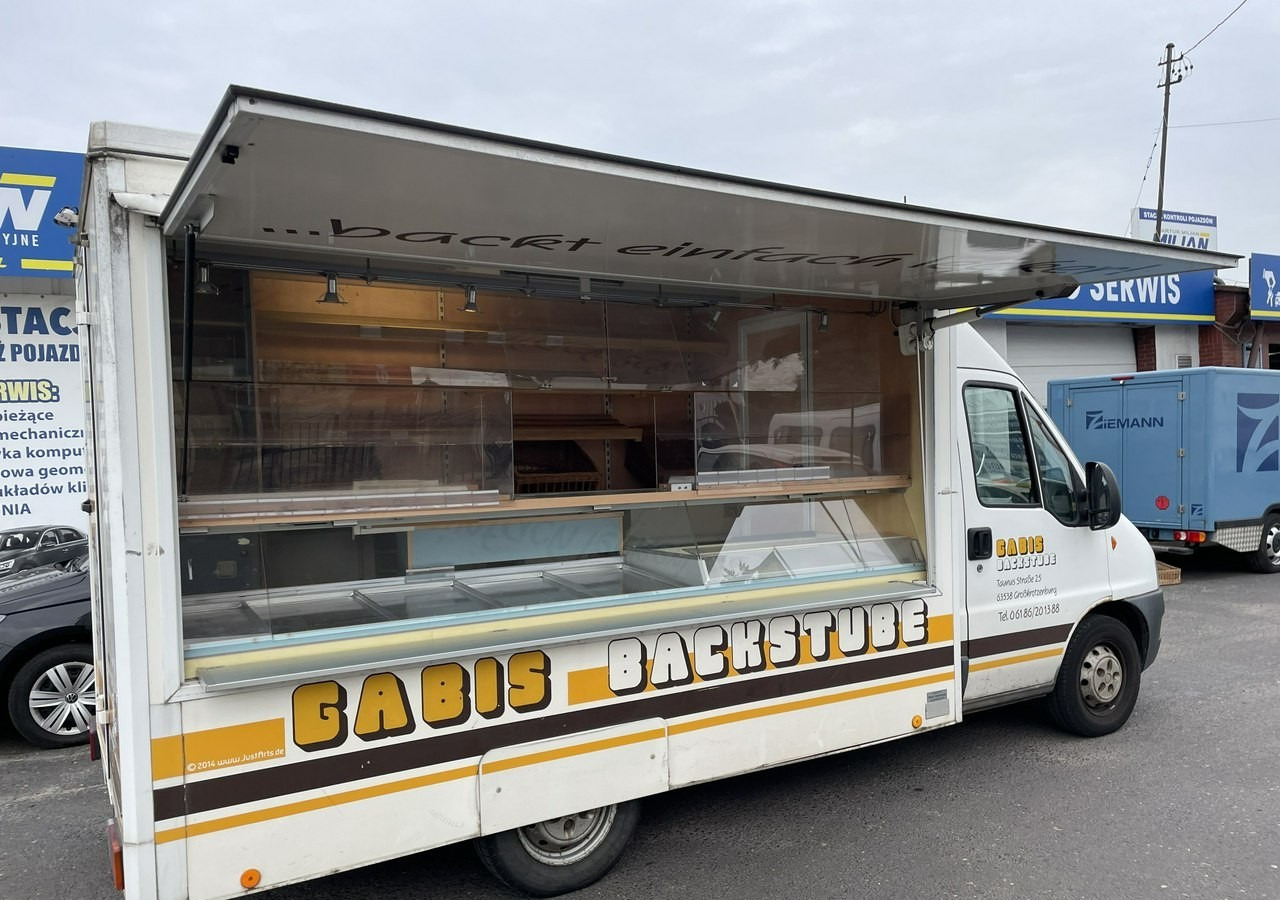 Fiat Ducato Autosklep pieczywa Sklep Gastronomiczny Food Truck Foodtruck bar 200 - Büféautó: 5 kép. Fiat Ducato Autosklep pieczywa Sklep Gastronomiczny Food Truck Foodtruck bar 200 - Büféautó: 5 kép.