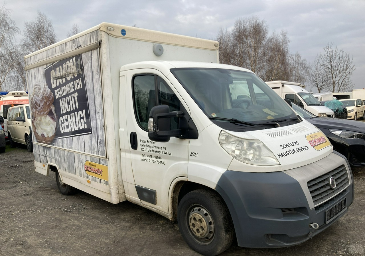 Fiat Ducato Autosklep pieczywa sklep Bar Gastronomiczny Food Truck Foodtruck 200 - Büféautó: 1 kép. Fiat Ducato Autosklep pieczywa sklep Bar Gastronomiczny Food Truck Foodtruck 200 - Büféautó: 1 kép.
