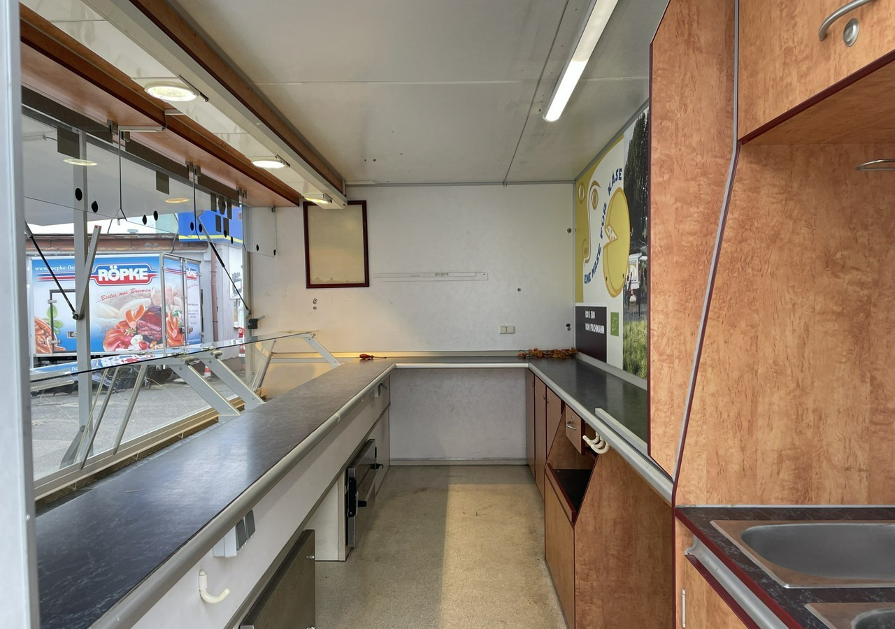 Fiat Ducato Autosklep przyczepa Gastronomiczny Food Truck Foodtruck sklep Borco - Büfékocsi: 4 kép. Fiat Ducato Autosklep przyczepa Gastronomiczny Food Truck Foodtruck sklep Borco - Büfékocsi: 4 kép.