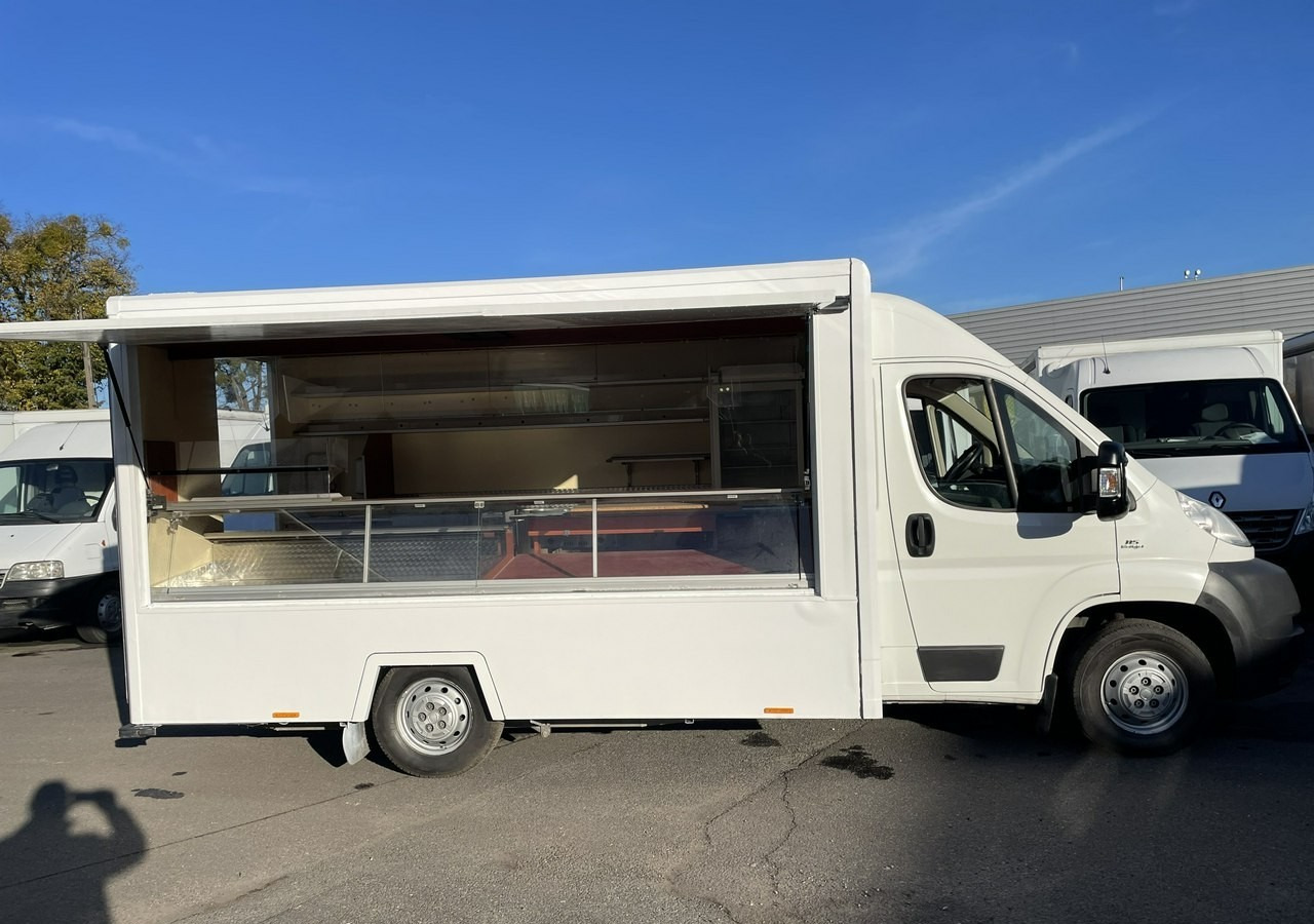 Fiat Ducato Autosklep wędlin Gastronomiczna food truck foodtruck sklep 118tkm 20 - Büféautó: 4 kép. Fiat Ducato Autosklep wędlin Gastronomiczna food truck foodtruck sklep 118tkm 20 - Büféautó: 4 kép.