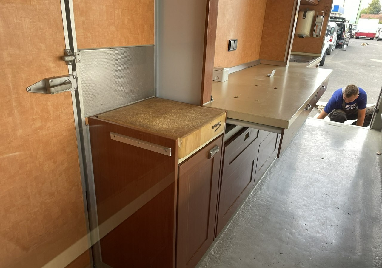 Büféautó Fiat Ducato Autosklep wędlin Gastronomiczny Food Truck Foodtruck 55122km Borco20: 19 kép.