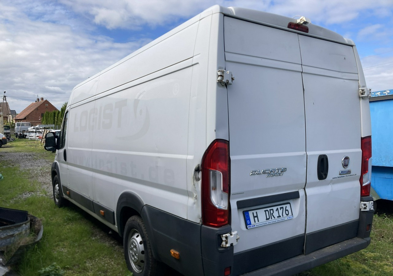 Fiat Ducato Ducato 2.3 JTD-150KM Mega Max 6-biegów Klima Kamera 2017 - Furgon: 4 kép. Fiat Ducato Ducato 2.3 JTD-150KM Mega Max 6-biegów Klima Kamera 2017 - Furgon: 4 kép.