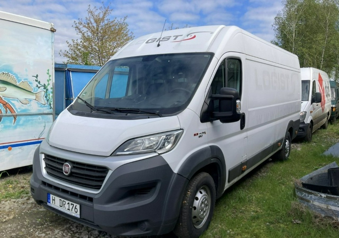 Fiat Ducato Ducato 2.3 JTD-150KM Mega Max 6-biegów Klima Kamera 2017 - Furgon: 1 kép. Fiat Ducato Ducato 2.3 JTD-150KM Mega Max 6-biegów Klima Kamera 2017 - Furgon: 1 kép.