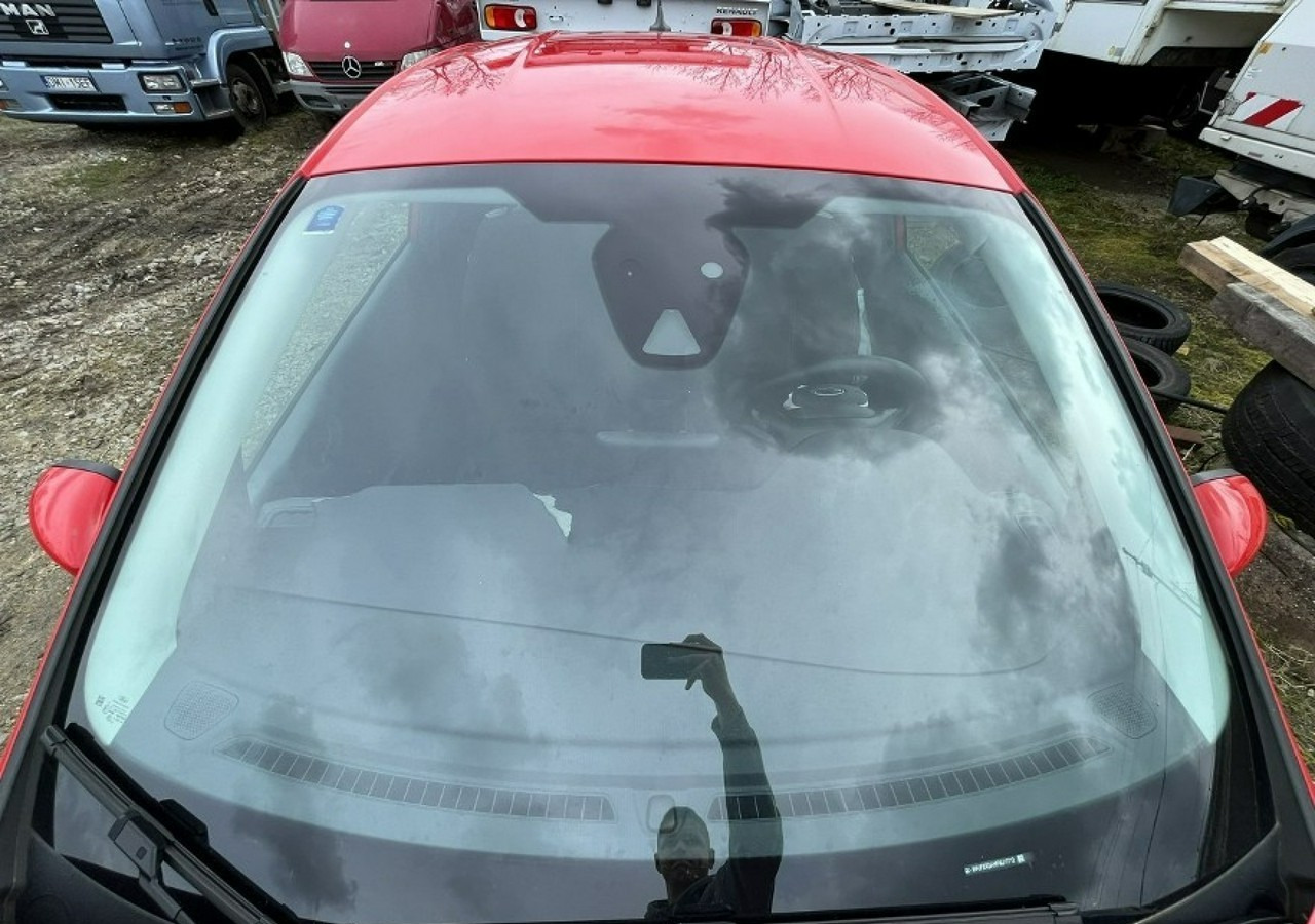 Ford Fiesta IX LIFT 1.1 Benzyna 75KM Klima Carplay Pakiet Winter Cool&Connect 2021 - Hatchback: 5 kép. Ford Fiesta IX LIFT 1.1 Benzyna 75KM Klima Carplay Pakiet Winter Cool&Connect 2021 - Hatchback: 5 kép.
