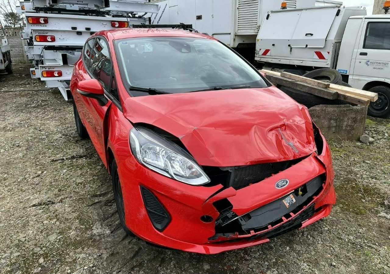 Ford Fiesta IX LIFT 1.1 Benzyna 75KM Klima Carplay Pakiet Winter Cool&Connect 2021 - Hatchback: 3 kép. Ford Fiesta IX LIFT 1.1 Benzyna 75KM Klima Carplay Pakiet Winter Cool&Connect 2021 - Hatchback: 3 kép.