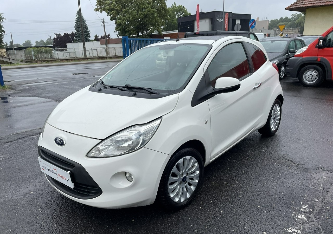 Ford KA II Ford KA 1.2 Champions Edition Klima Panorama 2012 - Hatchback: 1 kép. Ford KA II Ford KA 1.2 Champions Edition Klima Panorama 2012 - Hatchback: 1 kép.