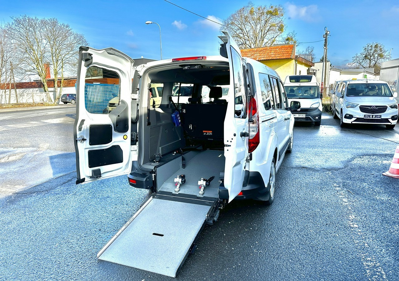 Ford Tourneo Connect II Connect dla Niepełnosprawnych rampa inwalida Model 2021 PFRON - Autó: 4 kép. Ford Tourneo Connect II Connect dla Niepełnosprawnych rampa inwalida Model 2021 PFRON - Autó: 4 kép.
