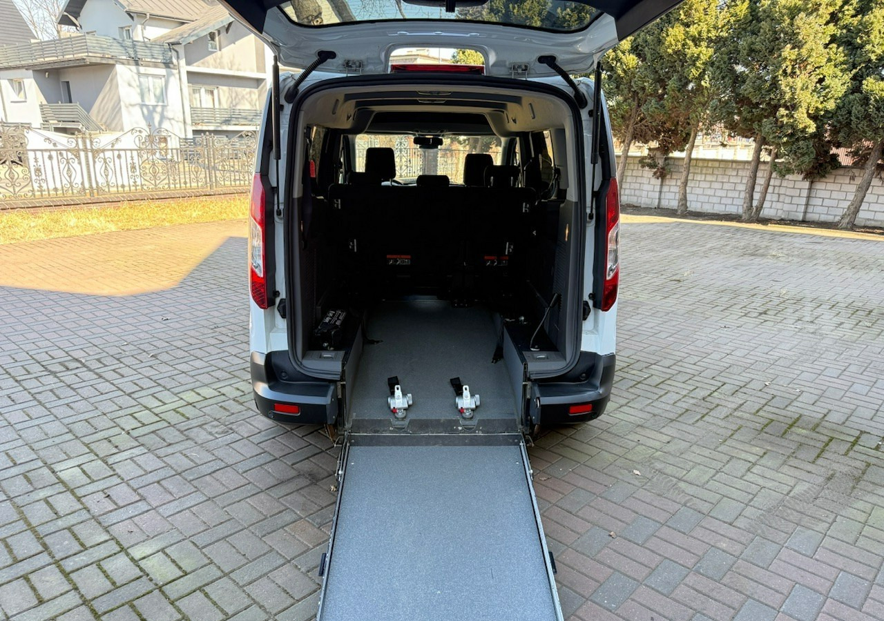 Ford Tourneo Connect II Connect dla niepełnosprawnych Rampa Inwalida Bogate wersja PFRON 20 - Autó: 2 kép. Ford Tourneo Connect II Connect dla niepełnosprawnych Rampa Inwalida Bogate wersja PFRON 20 - Autó: 2 kép.